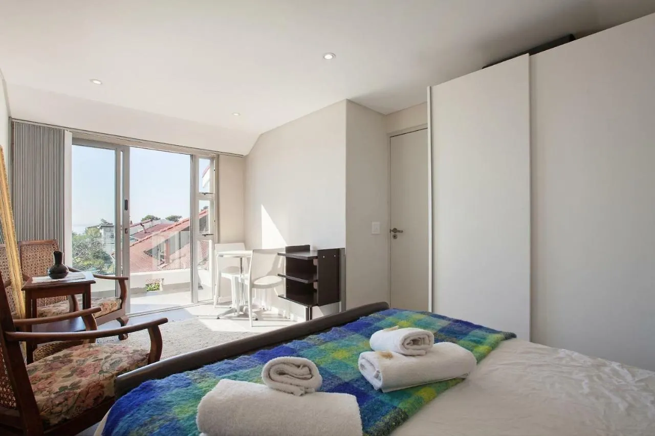 ** ゲストハウス 20Ab Belladonna Apartments Vredehoek ケープタウン 南アフリカ
